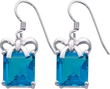 Ohrringe – Silber Sterlingsilber  925/-, Ohrschmuck gefasst mit zwei blauen synthetische Zirkonia, Länge 2,5 cm, breite 1 cm, hochglanzpoliert und rhodiniert, der Ohrschmuck ist beweglich. Zum tollen Preis aus Stuttgart